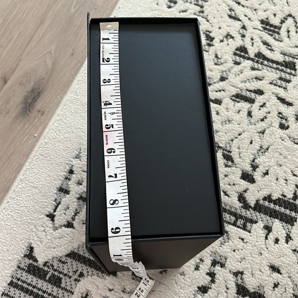 Authentic Chanel box 💥FLASH SALE 💥 - Picture 4 of 7